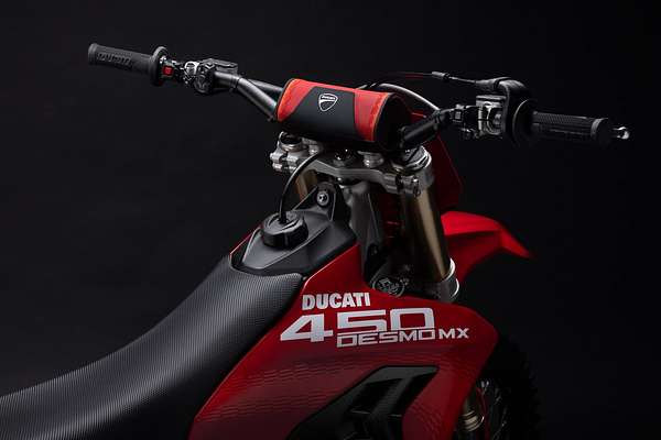 2026 Ducati SPORT DESMO 450MX