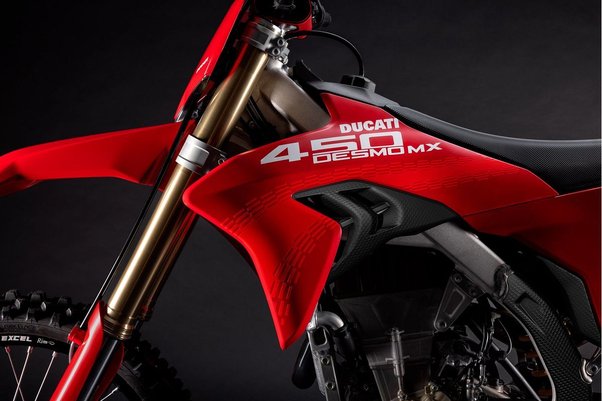 2026 Ducati SPORT DESMO 450MX