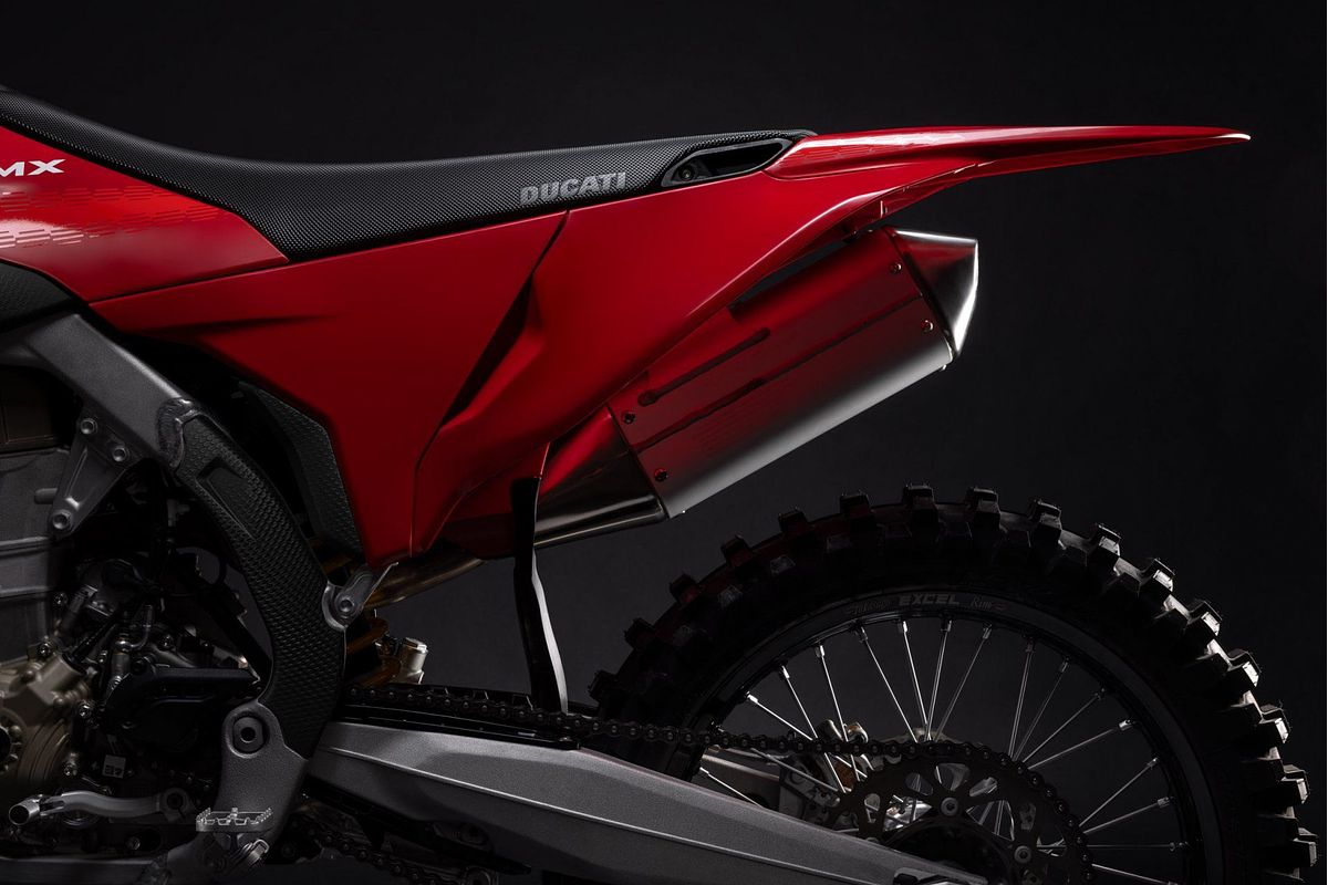 2026 Ducati SPORT DESMO 450MX