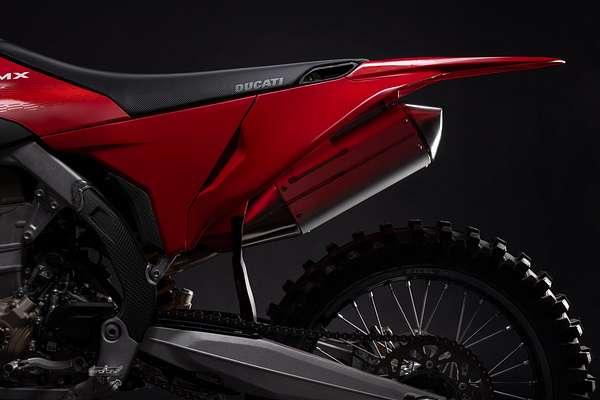 2026 Ducati SPORT DESMO 450MX