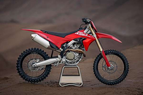 2026 Ducati SPORT DESMO 450MX