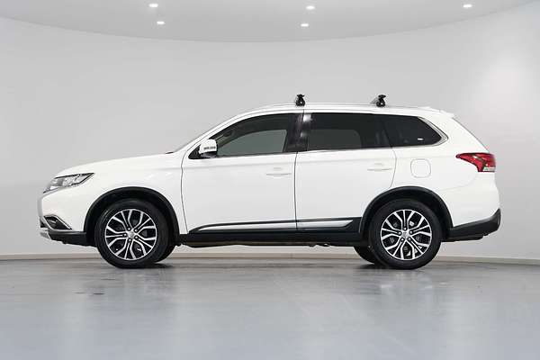2016 Mitsubishi Outlander LS Safety Pack ZK