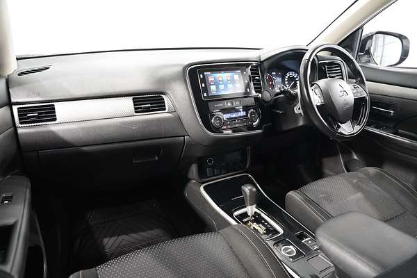 2016 Mitsubishi Outlander LS Safety Pack ZK