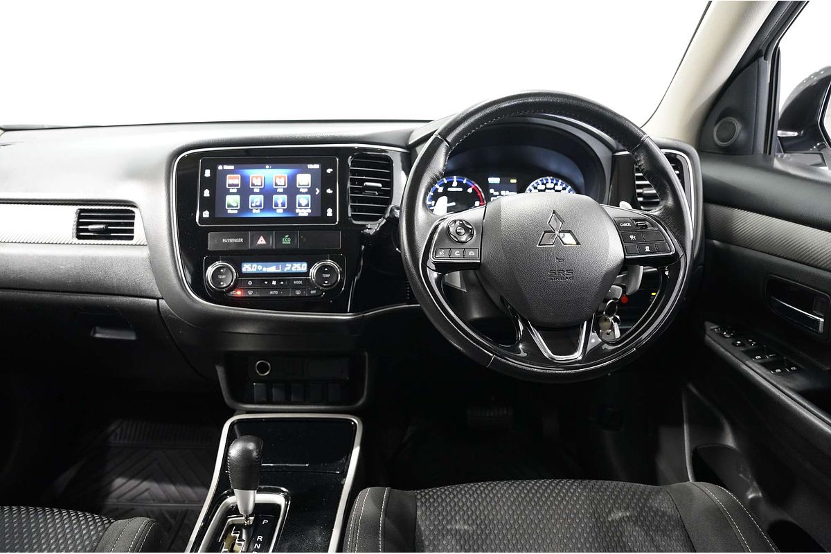 2016 Mitsubishi Outlander LS Safety Pack ZK