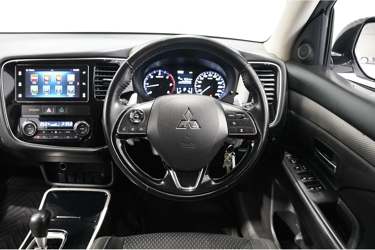 2016 Mitsubishi Outlander LS Safety Pack ZK