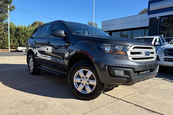 2017 Ford Everest Ambiente UA