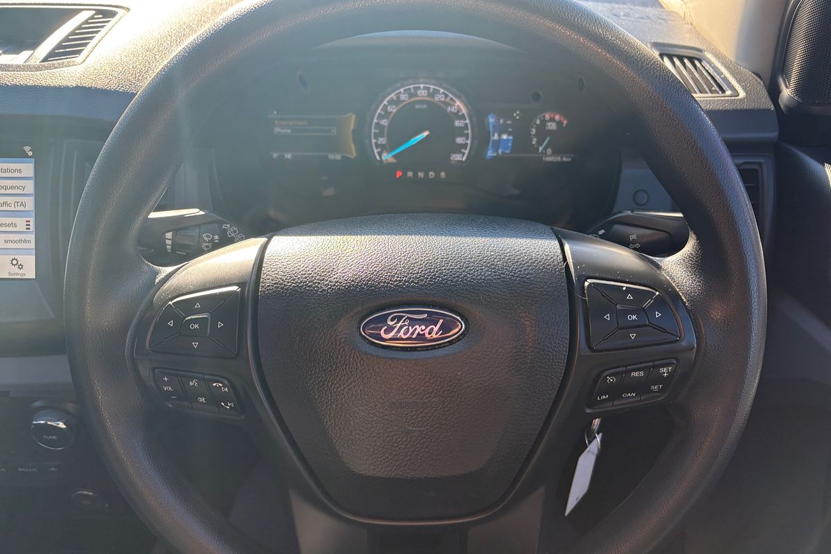 2017 Ford Everest Ambiente UA