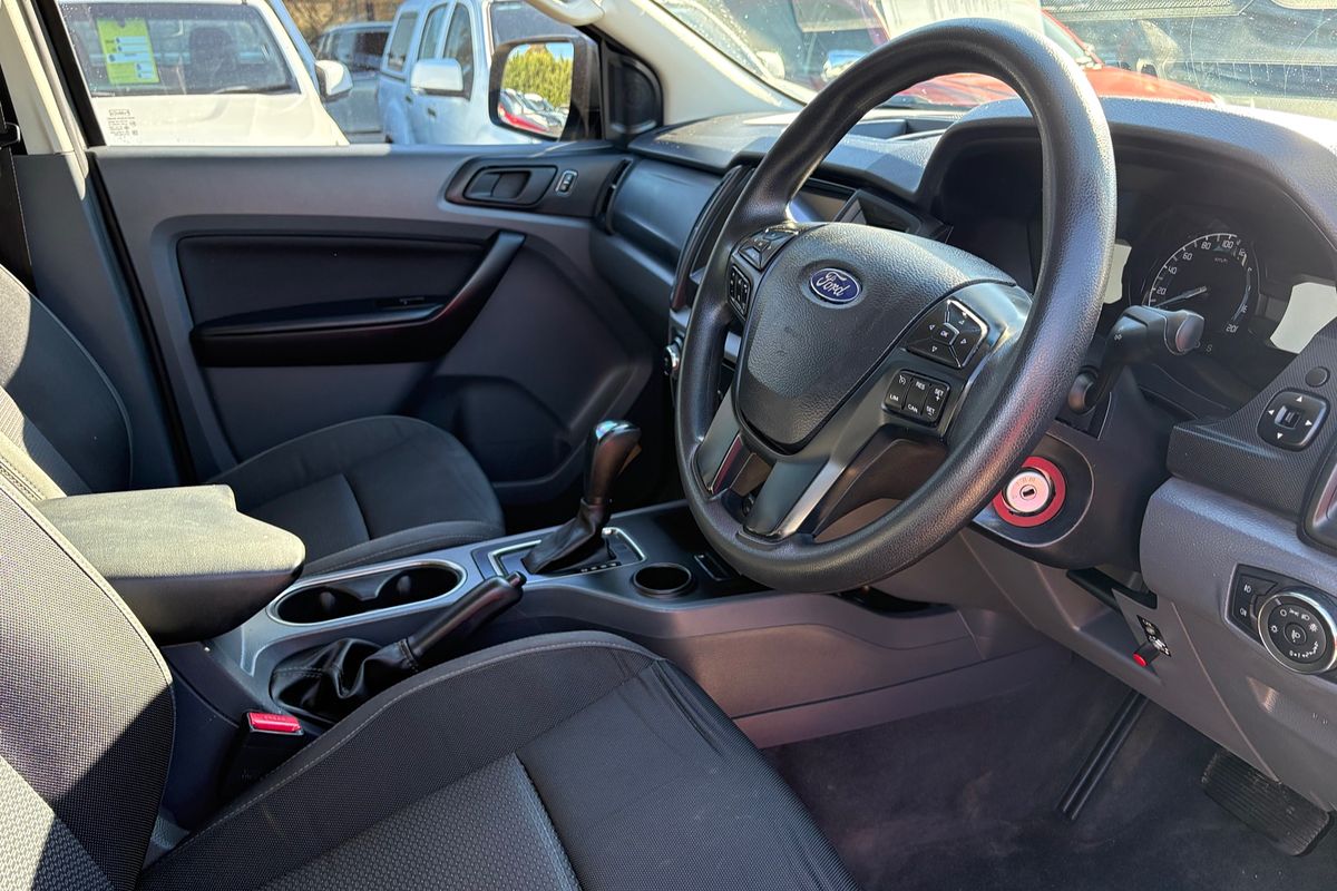 2017 Ford Everest Ambiente UA