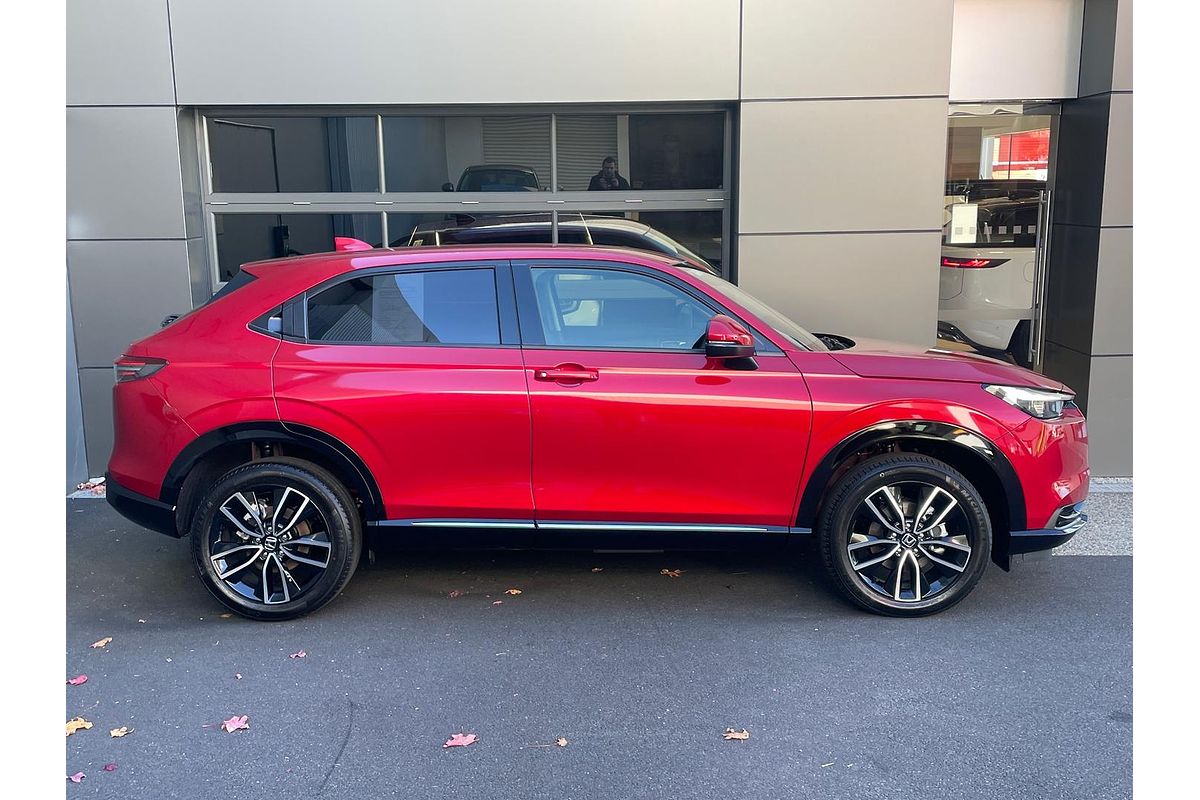 2025 Honda HR-V e:HEV X