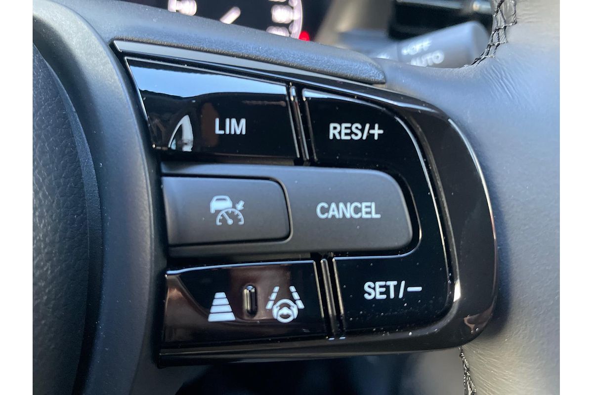 2025 Honda HR-V e:HEV X