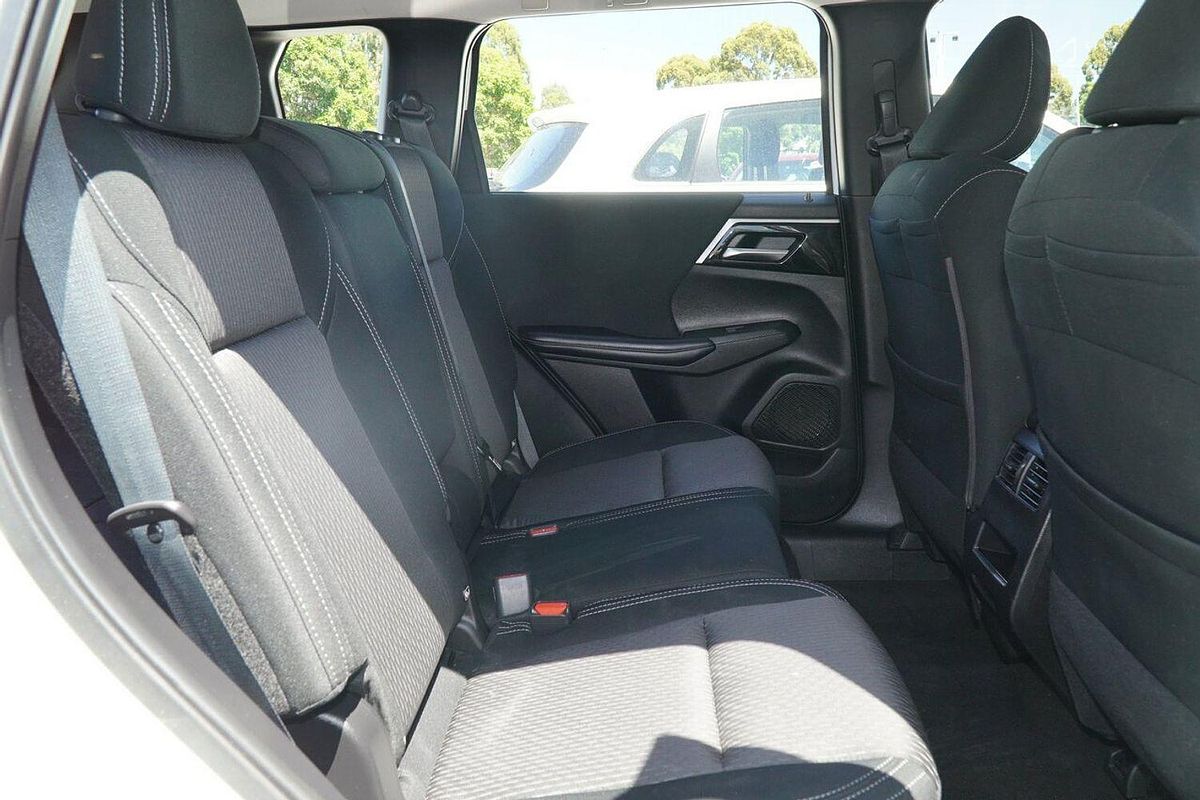 2022 Mitsubishi Outlander ES ZM