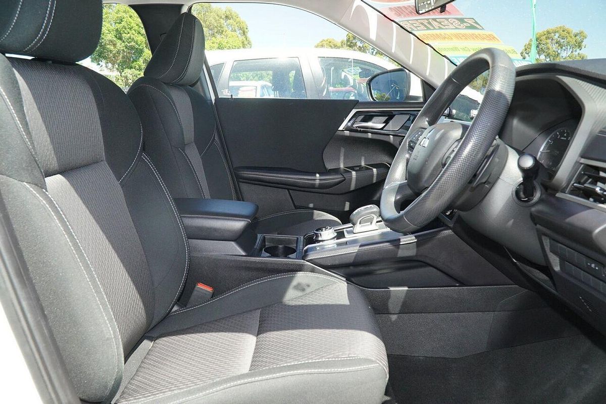 2022 Mitsubishi Outlander ES ZM