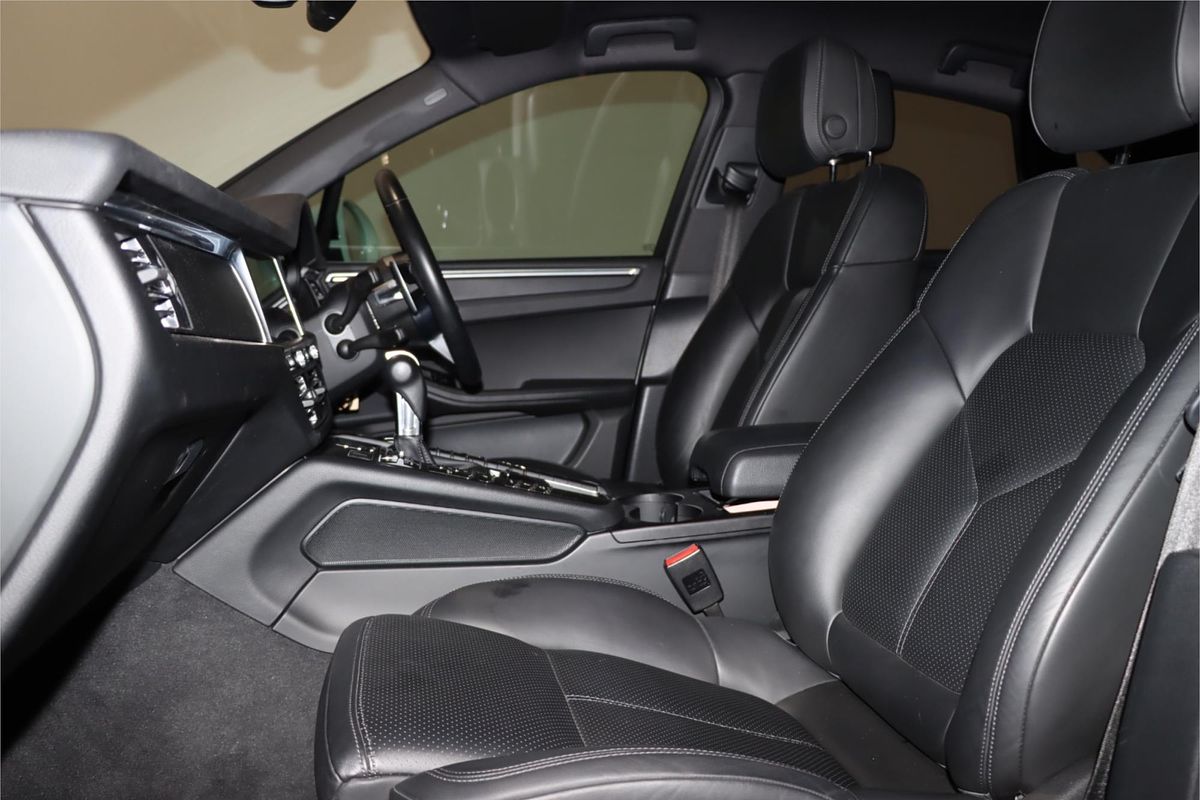 2019 Porsche Macan 95B
