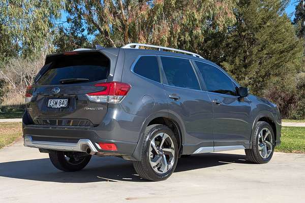 2022 Subaru Forester 2.5i-S S5