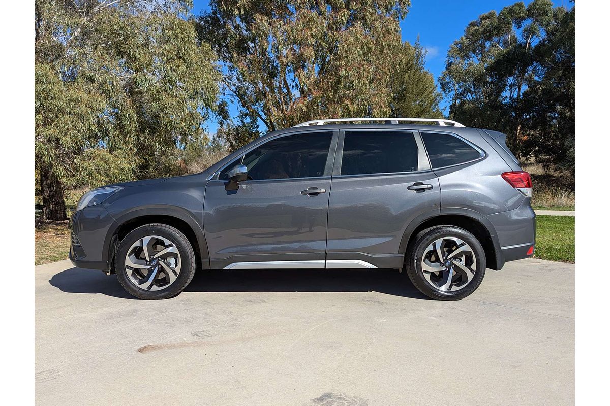 2022 Subaru Forester 2.5i-S S5