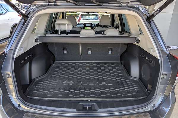 2022 Subaru Forester 2.5i-S S5