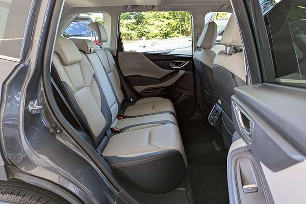 2022 Subaru Forester 2.5i-S S5