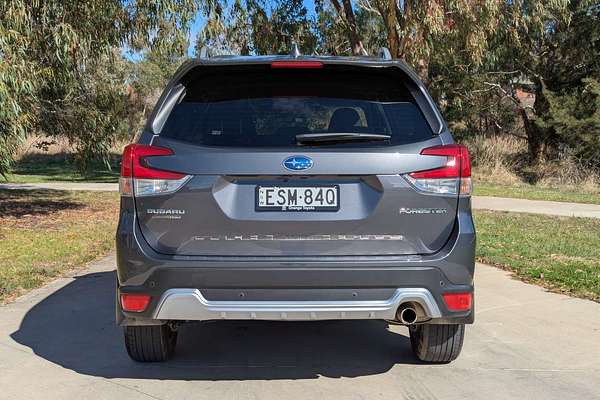 2022 Subaru Forester 2.5i-S S5