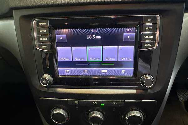 2015 SKODA Yeti 77TSI Active 5L