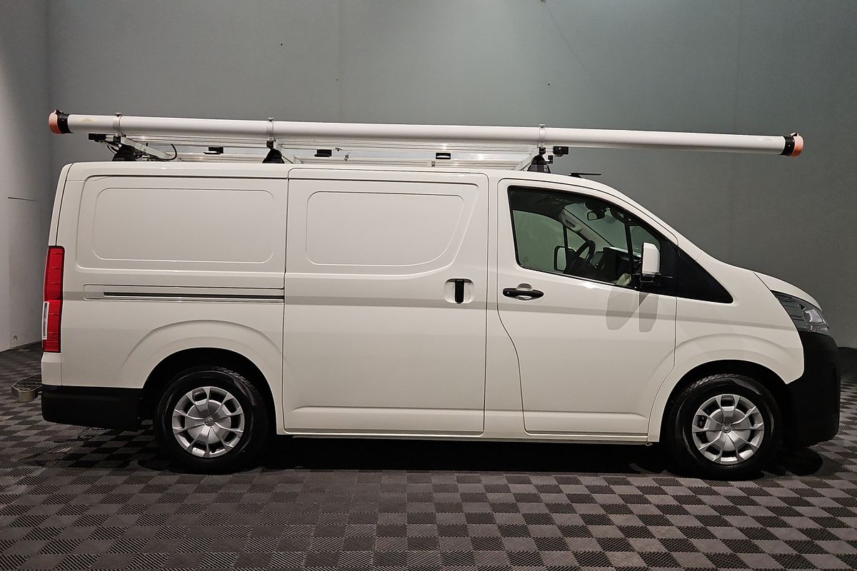 2022 Toyota Hiace GDH300R LWB