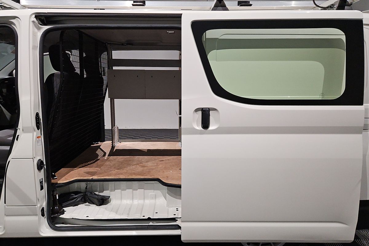 2022 Toyota Hiace GDH300R LWB