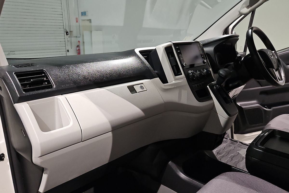 2022 Toyota Hiace GDH300R LWB