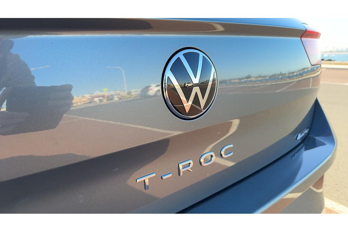 2024 Volkswagen T-Roc 140TSI R-Line D11