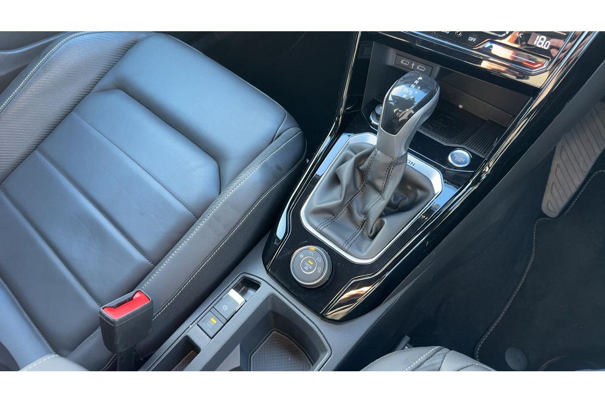 2024 Volkswagen T-Roc 140TSI R-Line D11