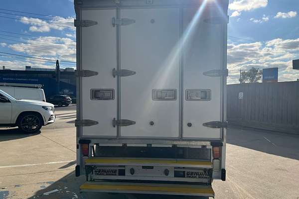 2019 Mitsubishi FUSO Canter 515