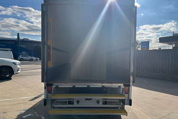 2019 Mitsubishi FUSO Canter 515