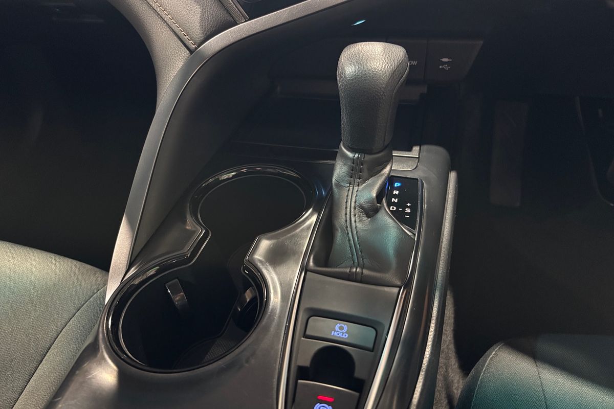 2020 Toyota Camry Ascent ASV70R