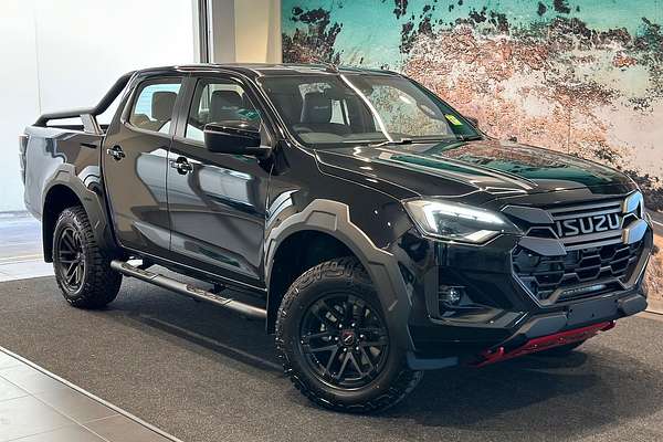 2025 Isuzu D-MAX BLADE 4X4