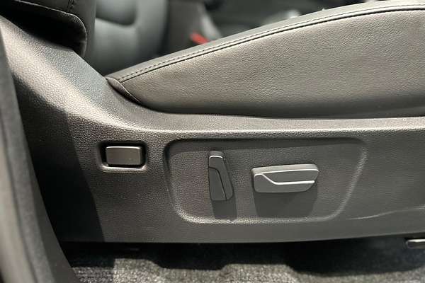 2025 Isuzu D-MAX BLADE 4X4