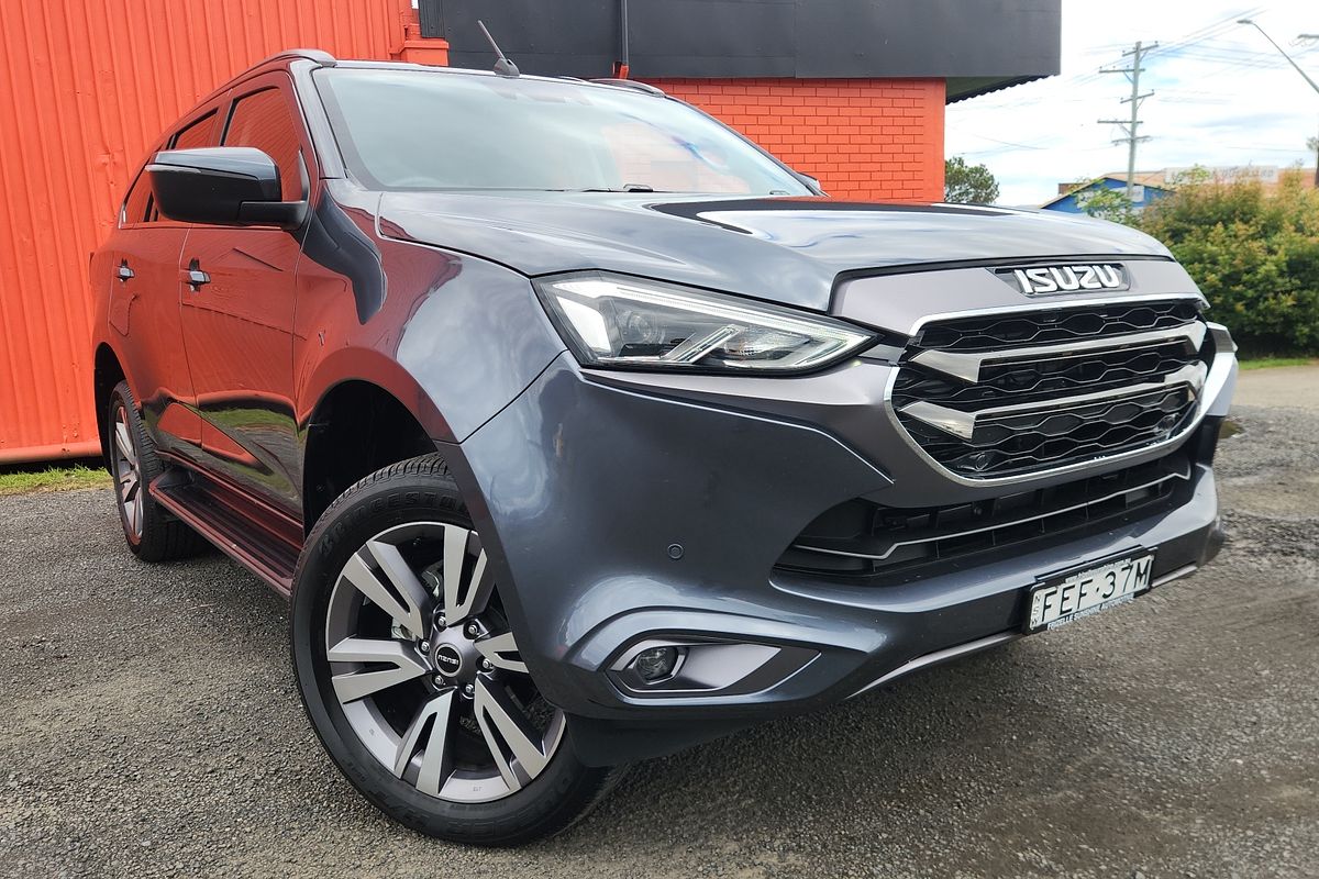 2023 Isuzu MU-X LS-T