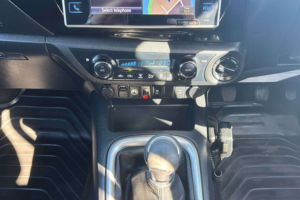 2017 Toyota Hilux SR5 GUN126R 4X4