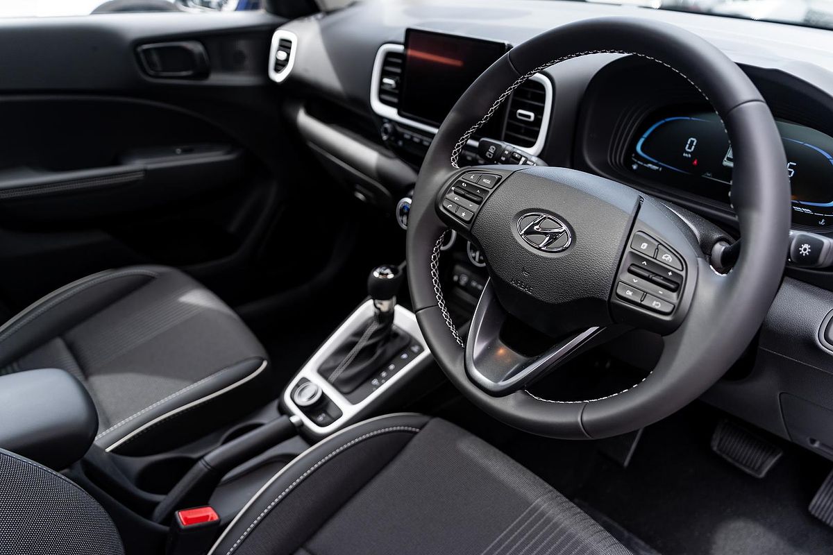2025 Hyundai Venue Elite QX.V5