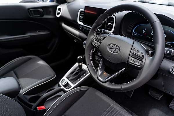 2025 Hyundai Venue Elite QX.V5
