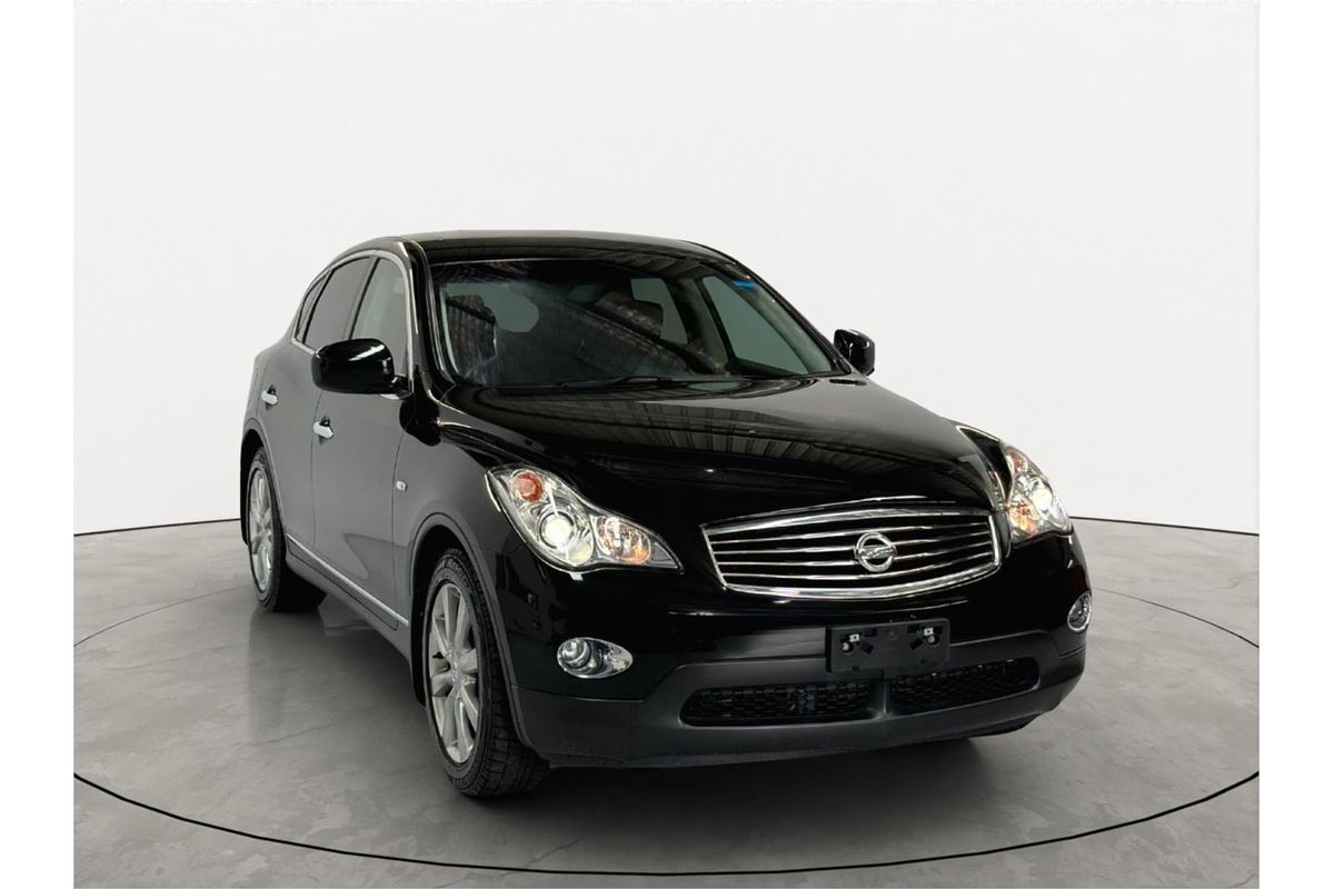 2011 Nissan Skyline 370GT Crossover J50