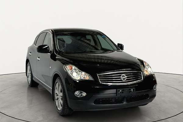 2011 Nissan Skyline 370GT Crossover J50