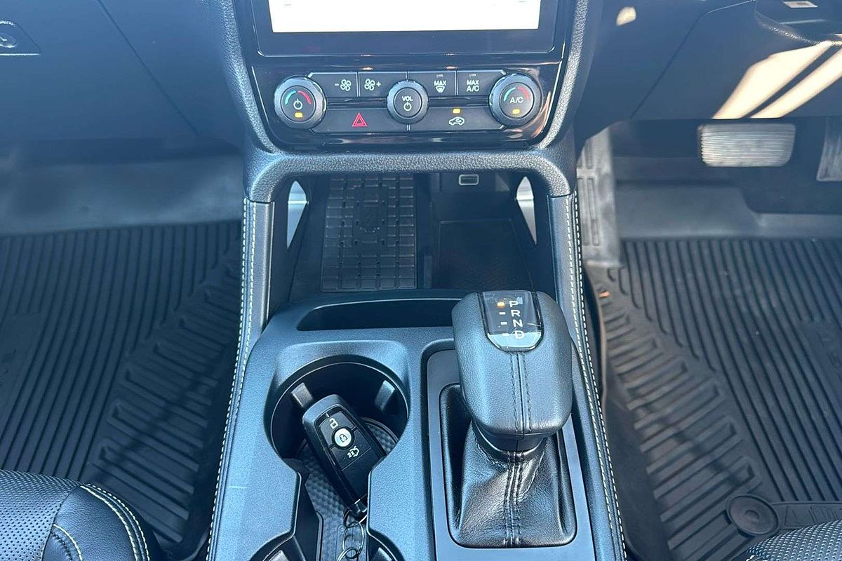 2024 Ford Everest Platinum L