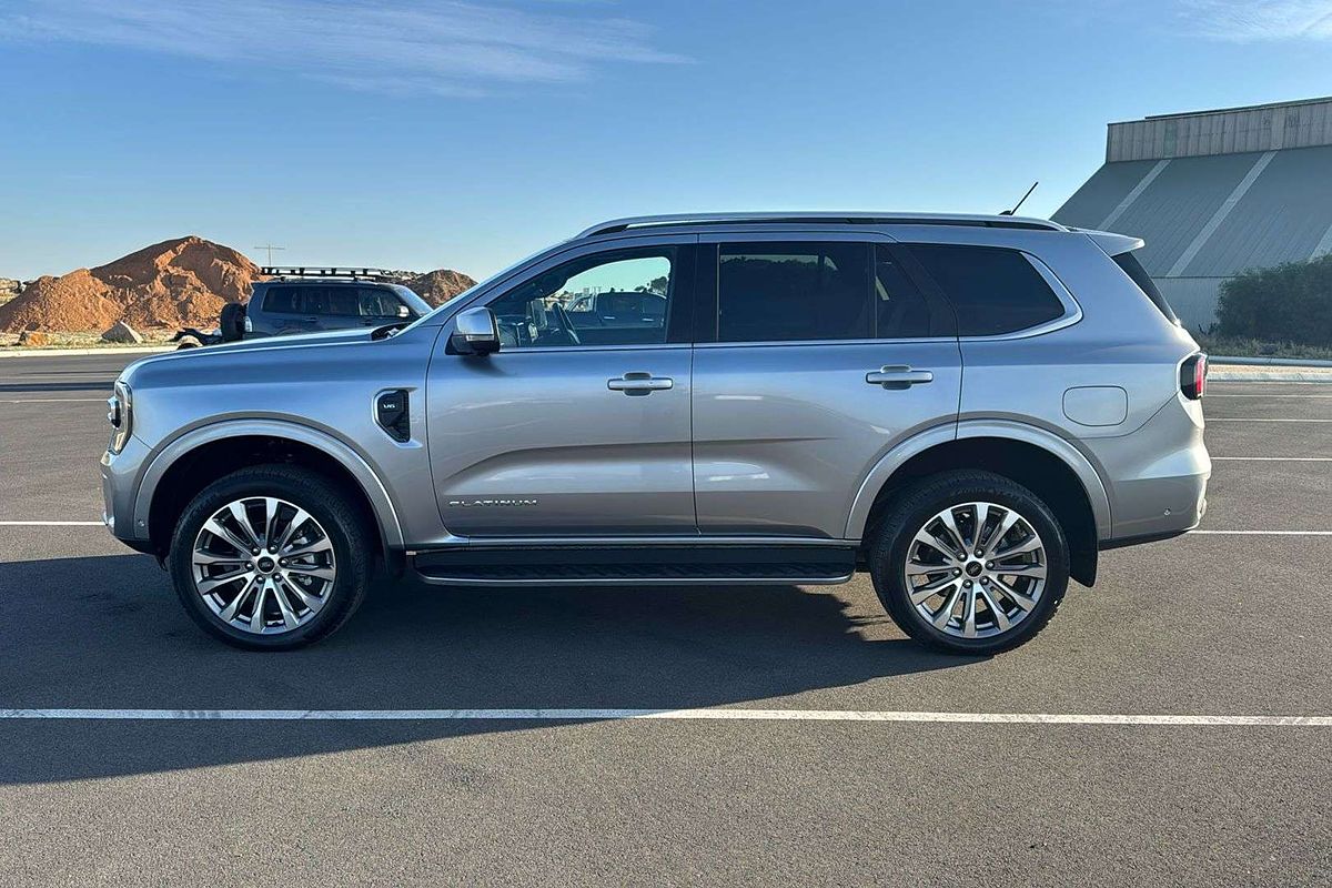 2024 Ford Everest Platinum L