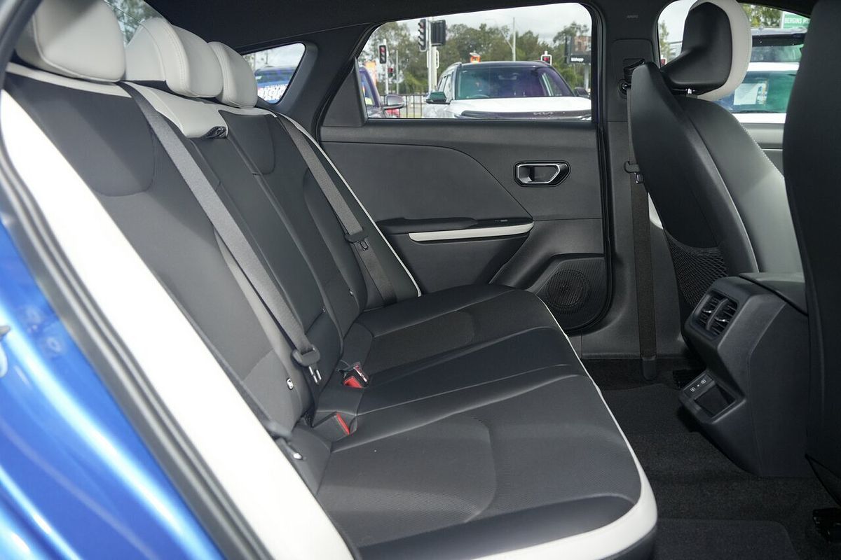 2024 Kia K4 GT-Line CL4m