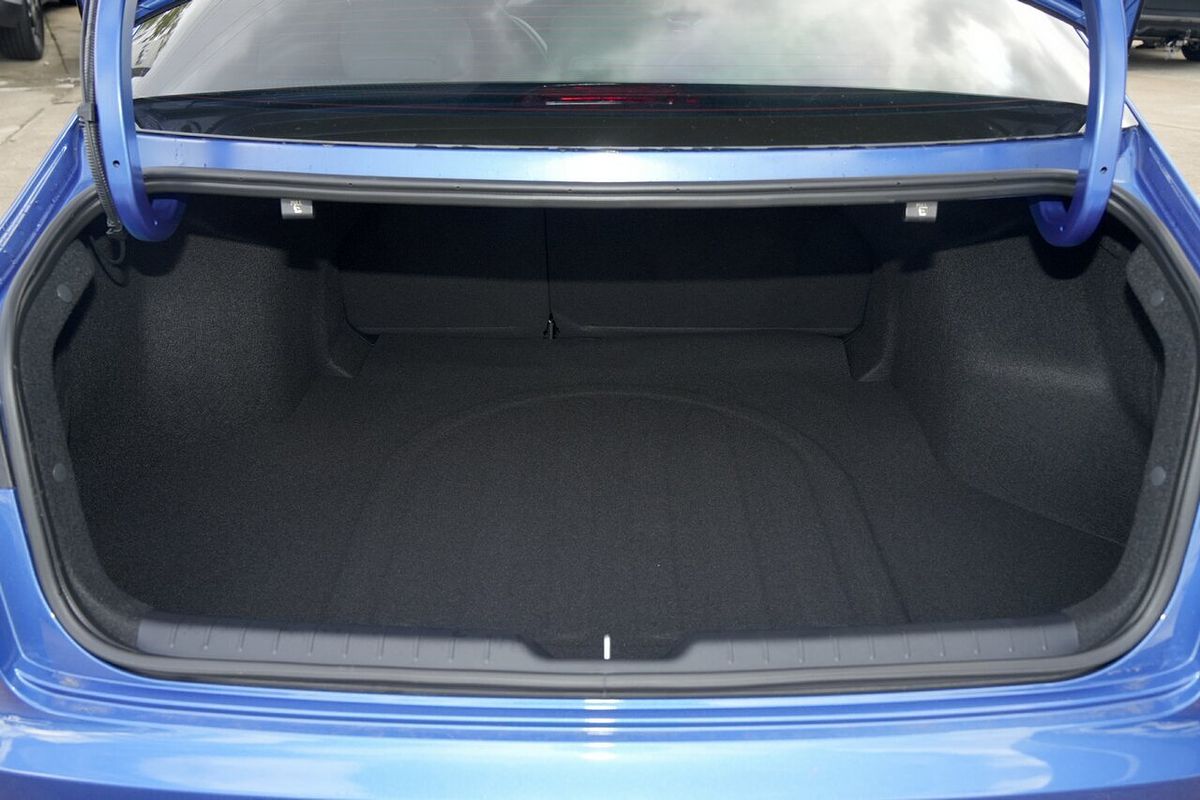 2024 Kia K4 GT-Line CL4m