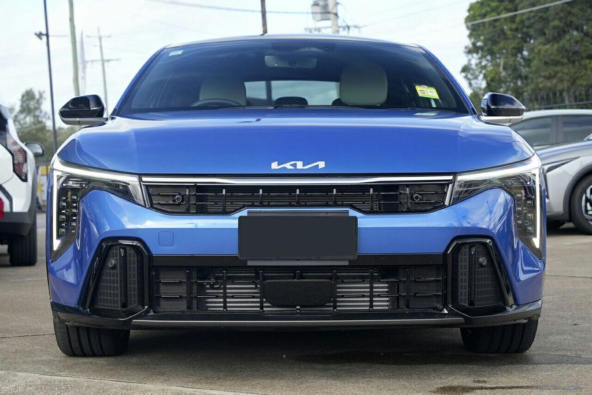 2024 Kia K4 GT-Line CL4m
