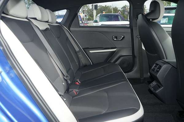 2024 Kia K4 GT-Line CL4m