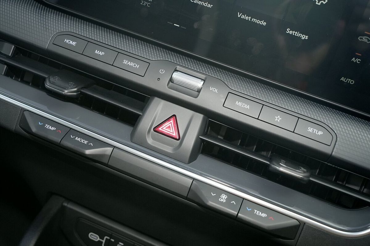 2024 Kia K4 GT-Line CL4m