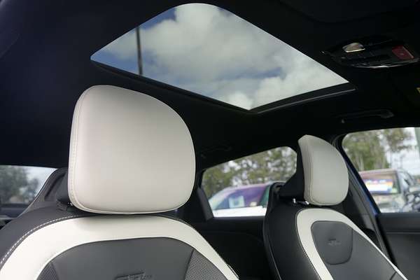 2024 Kia K4 GT-Line CL4m