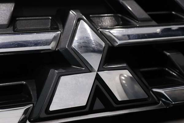 2017 Mitsubishi Pajero GLX NX