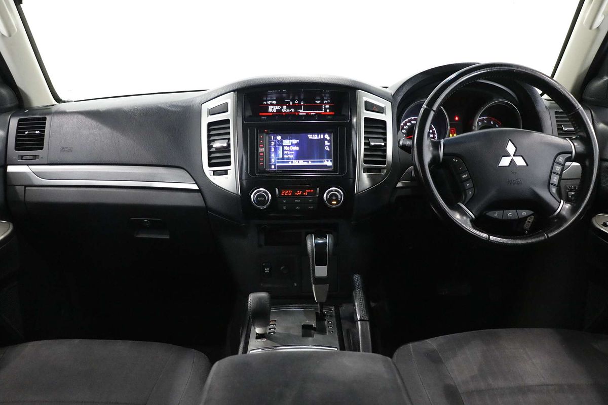 2017 Mitsubishi Pajero GLX NX