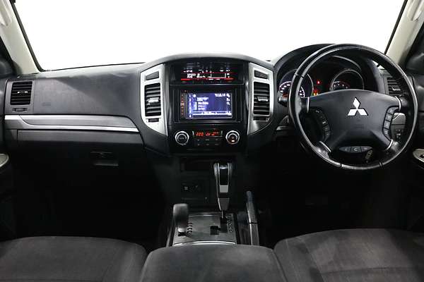 2017 Mitsubishi Pajero GLX NX